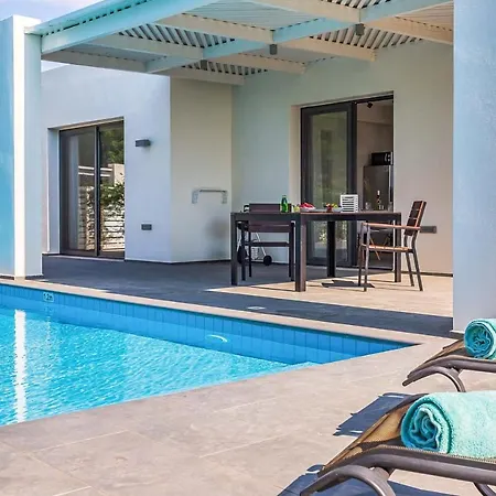 La Mer Villa *